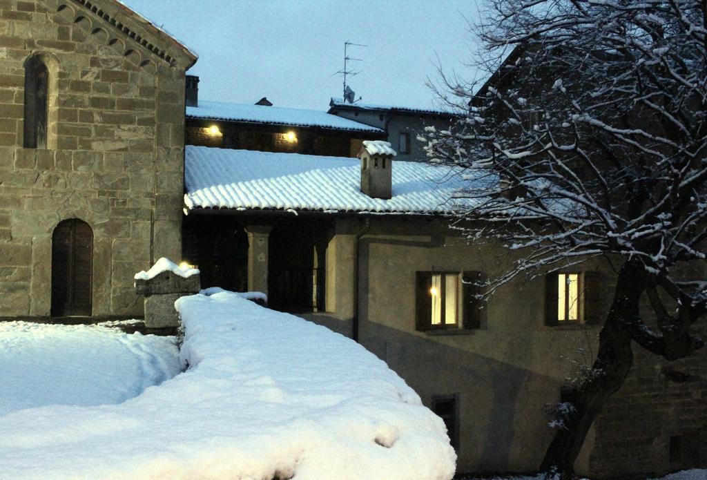 Historical House Medieval Abbey - Al Chiostro Sotto il Monte Quarto foto